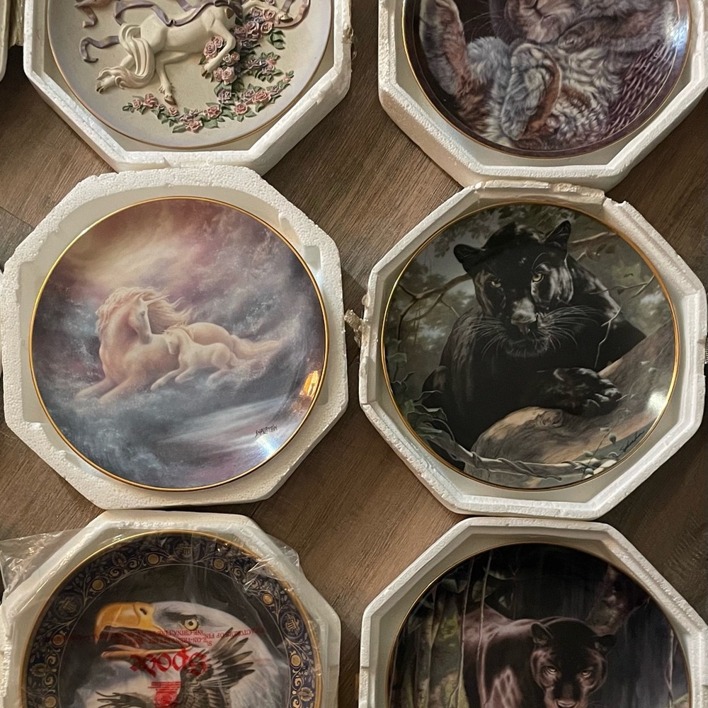Decorative Animal Wall Plates Set